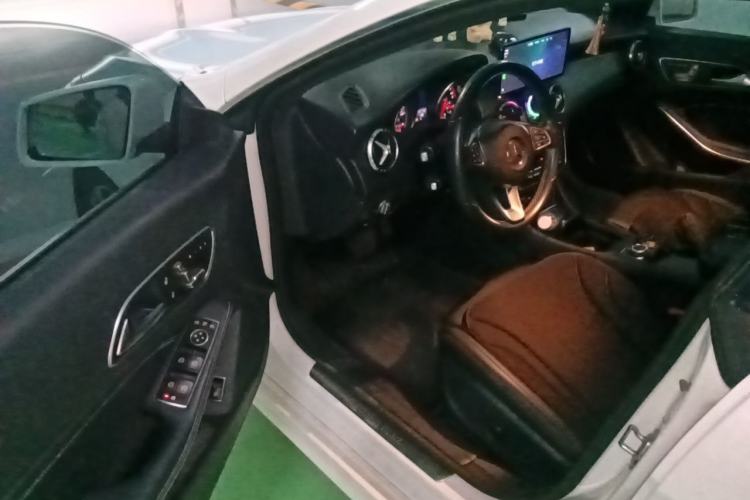 Used Mercedes-Benz CLA 2018 CLA 200 Style Edition Driver Seat