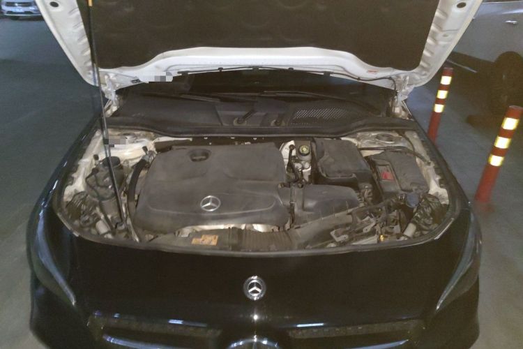 Used Mercedes-Benz CLA 2018 CLA 220 4MATIC Engine Bay