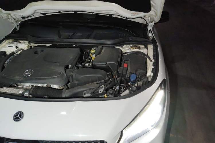 Used Mercedes-Benz CLA 2018 CLA 220 4MATIC Engine Bay Left