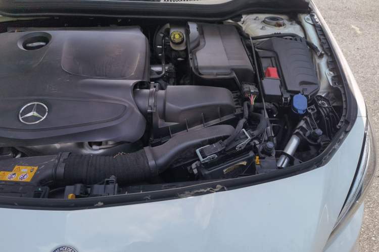 Used Mercedes-Benz CLA 2018 CLA 220 4MATIC Engine Bay Left