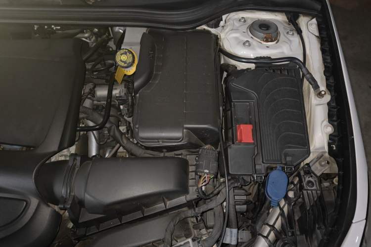 Used Mercedes-Benz CLA 2018 CLA 220 4MATIC Engine Bay Left