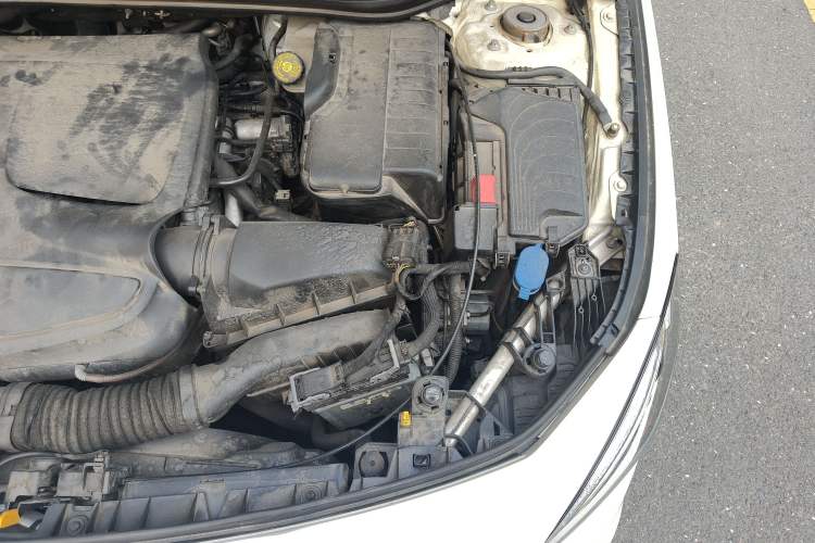 Used Mercedes-Benz CLA 2018 CLA 220 4MATIC Engine Bay Left