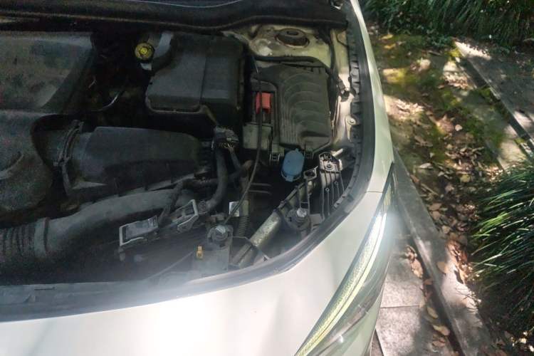Used Mercedes-Benz CLA 2018 CLA 200 Style Edition Engine Bay Left