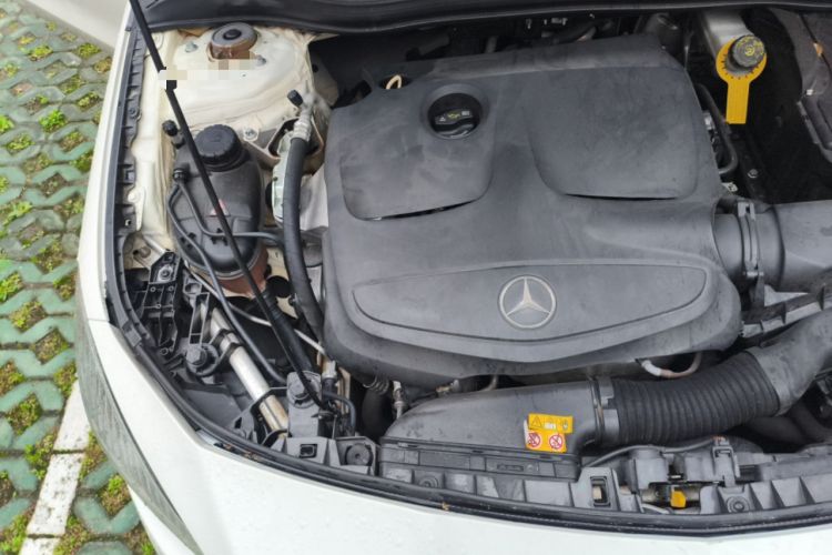 Used Mercedes-Benz CLA 2018 CLA 200 Sport Edition Engine Bay Right