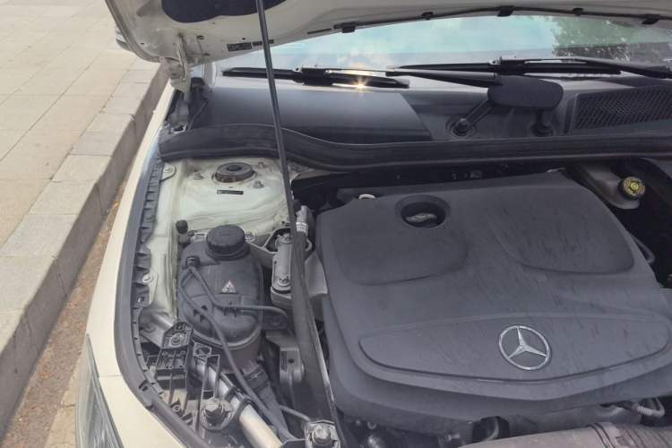 Used Mercedes-Benz CLA 2018 CLA 200 Sport Edition Engine Bay Right