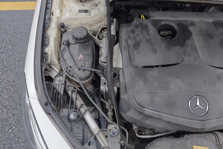 Used Mercedes-Benz CLA 2018 CLA 220 4MATIC Engine Bay Right