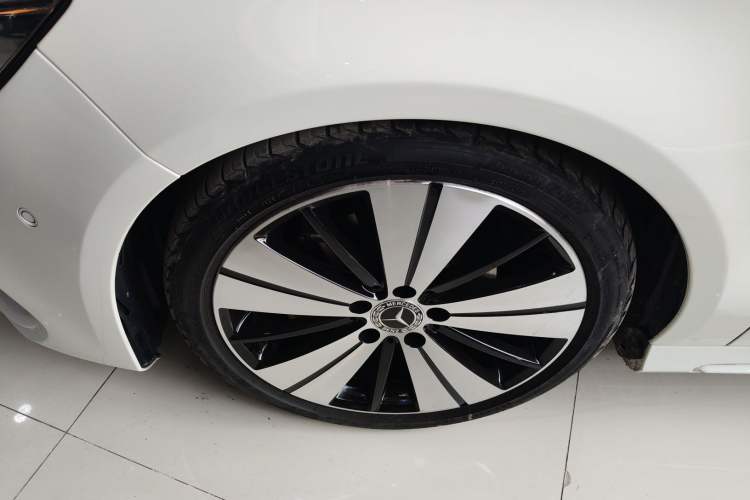 Used Mercedes-Benz CLA 2018 CLA 200 Style Edition Exterior 4
