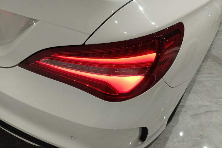 Used Mercedes-Benz CLA 2018 CLA 200 Style Edition Exterior 6
