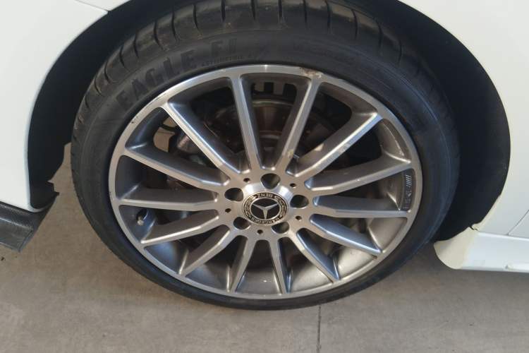 Used Mercedes-Benz CLA 2018 CLA 220 4MATIC Exterior 8