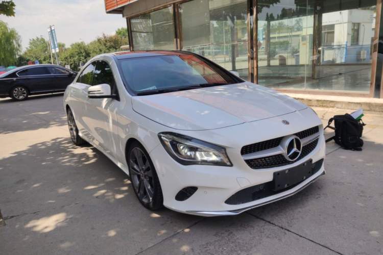 Used Mercedes-Benz CLA 2018 CLA 200 Sport Edition Front Right 45 Deg