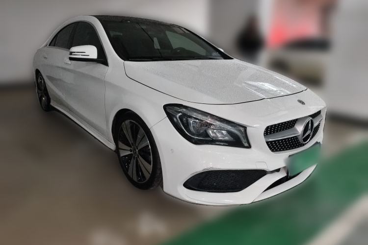 Used Mercedes-Benz CLA 2018 CLA 200 Style Edition Front Right 45 Deg