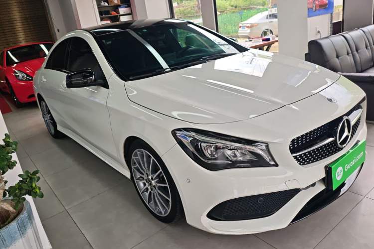 Used Mercedes-Benz CLA 2018 CLA 220 4MATIC Front Right 45 Deg