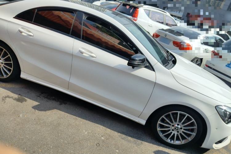 Used Mercedes-Benz CLA 2018 CLA 220 4MATIC Front Right 45 Deg