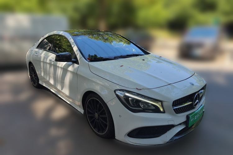 Used Mercedes-Benz CLA 2018 CLA 220 4MATIC Front Right 45 Deg