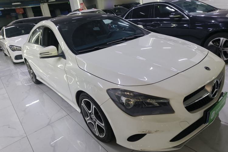 Used Mercedes-Benz CLA 2018 CLA 180 Front Right 45 Deg