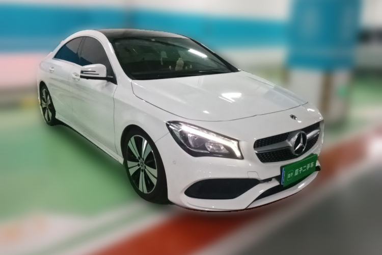 Used Mercedes-Benz CLA 2018 CLA 200 Style Edition Front Right 45 Deg