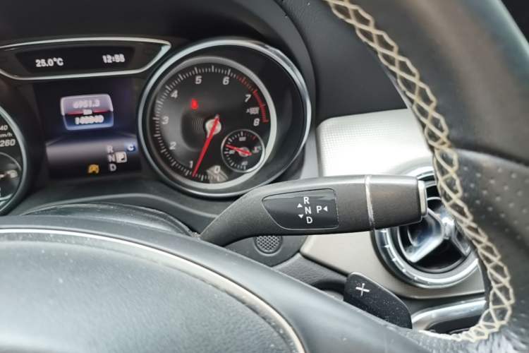Used Mercedes-Benz CLA 2018 CLA 200 Sport Edition Gear Lever