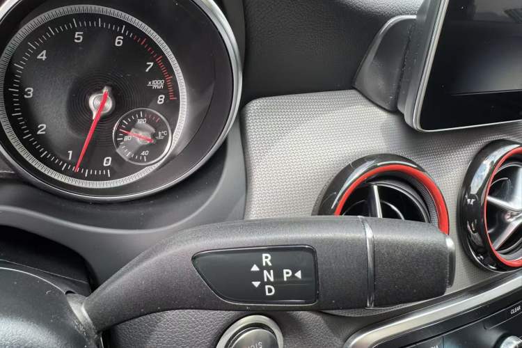 Used Mercedes-Benz CLA 2018 CLA 200 Style Edition Gear Lever