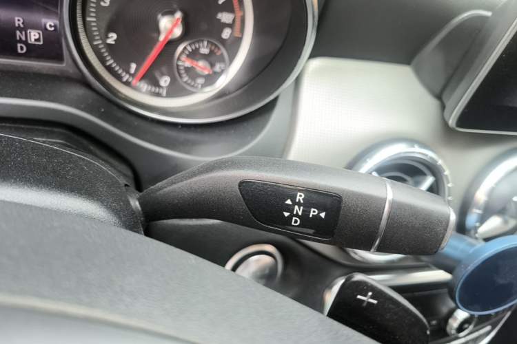 Used Mercedes-Benz CLA 2018 CLA 200 Style Edition Gear Lever