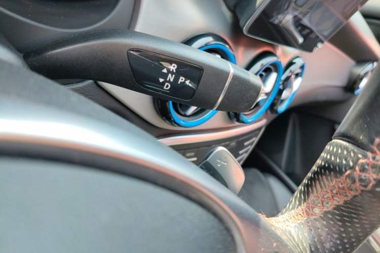 Used Mercedes-Benz CLA 2018 CLA 220 4MATIC Gear Lever