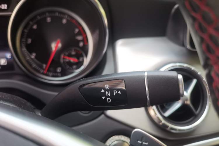 Used Mercedes-Benz CLA 2018 CLA 220 4MATIC Gear Lever