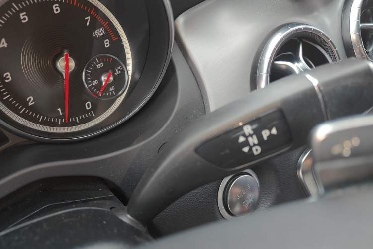 Used Mercedes-Benz CLA 2018 CLA 220 4MATIC Gear Lever
