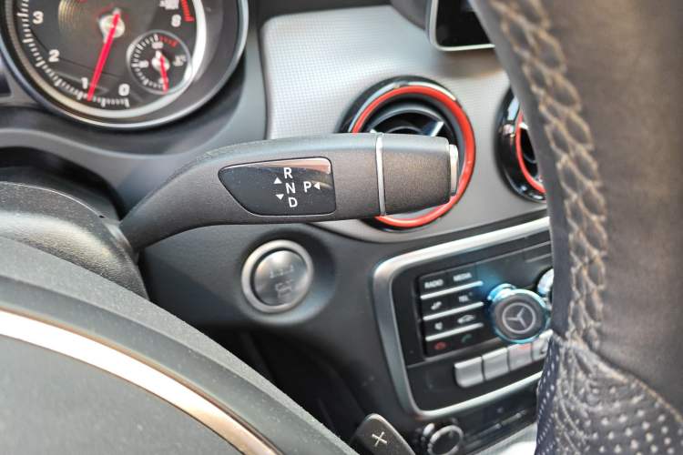Used Mercedes-Benz CLA 2018 CLA 200 Style Edition Gear Lever