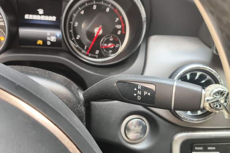 Used Mercedes-Benz CLA 2018 CLA 200 Style Edition Gear Lever
