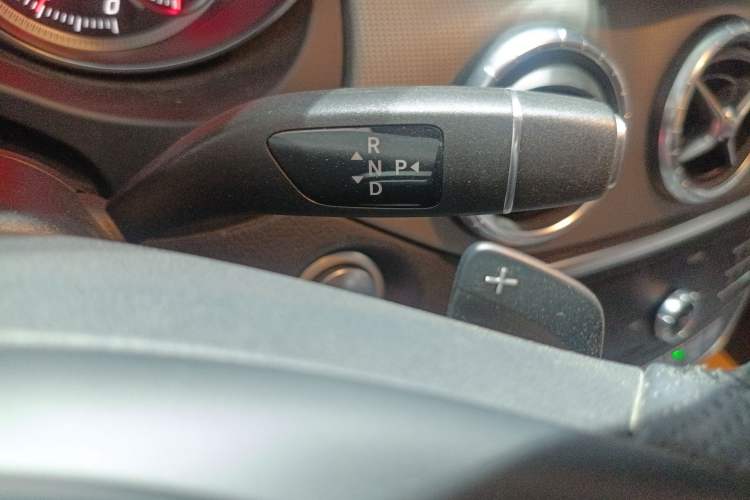 Used Mercedes-Benz CLA 2018 CLA 200 Style Edition Gear Lever