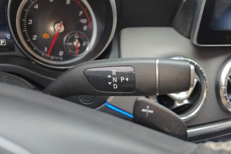 Used Mercedes-Benz CLA 2018 CLA 200 Style Edition Gear Lever