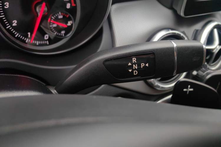 Used Mercedes-Benz CLA 2018 CLA 200 Style Edition Gear Lever