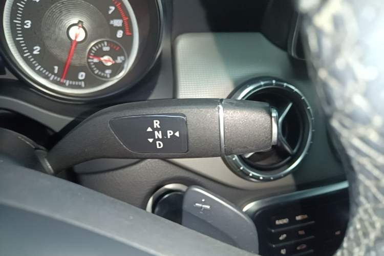 Used Mercedes-Benz CLA 2018 CLA 200 Style Edition Gear Lever