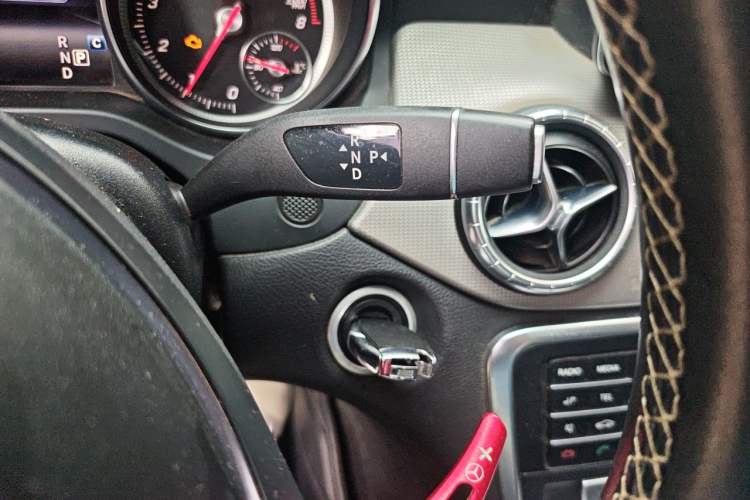 Used Mercedes-Benz CLA 2018 CLA 200 Style Edition Gear Lever