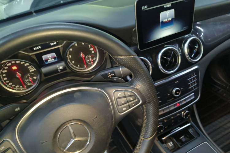 Used Mercedes-Benz CLA 2018 CLA 180 Gear Lever
