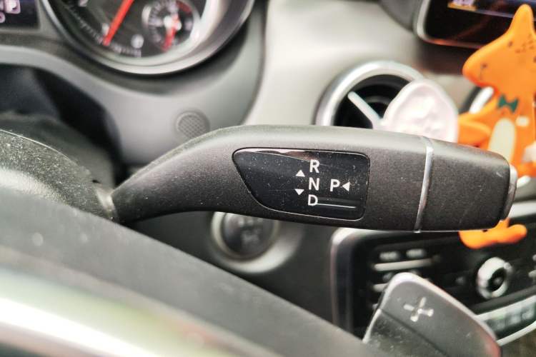 Used Mercedes-Benz CLA 2018 CLA 220 4MATIC Gear Lever