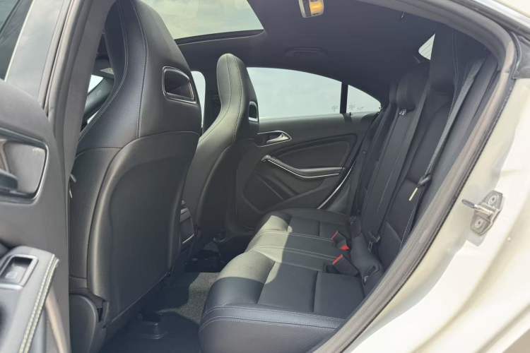 Used Mercedes-Benz CLA 2018 CLA 200 Style Edition Interior 3