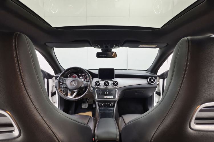 Used Mercedes-Benz CLA 2018 CLA 200 Style Edition Interior 3