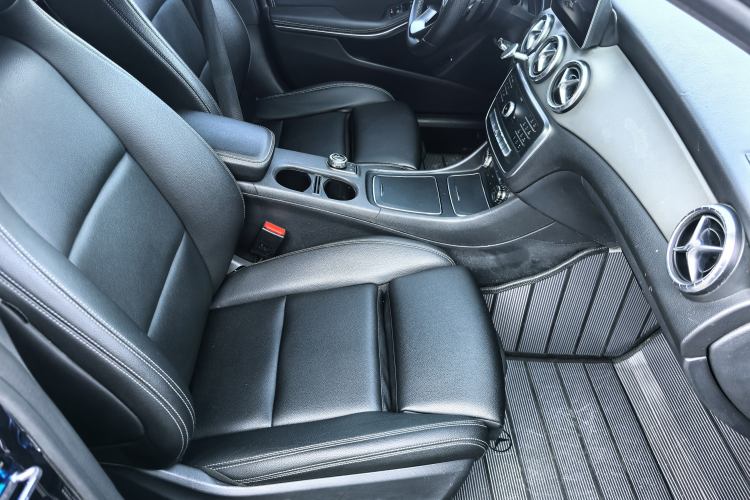 Used Mercedes-Benz CLA 2018 CLA 200 Style Edition Interior 3
