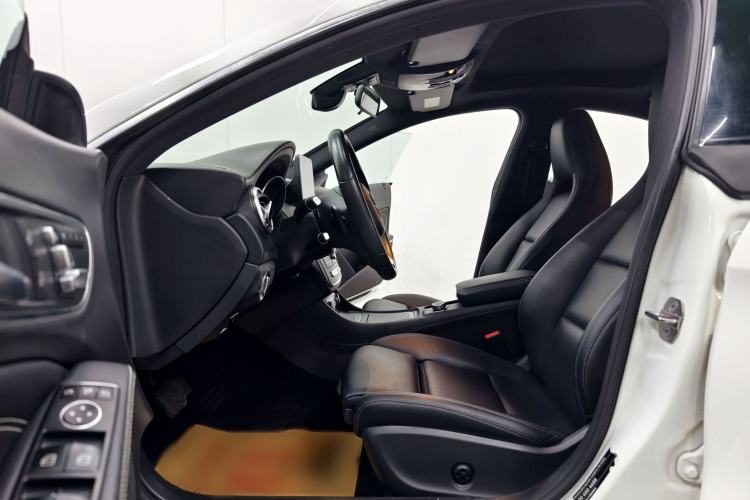 Used Mercedes-Benz CLA 2018 CLA 200 Style Edition Interior 4