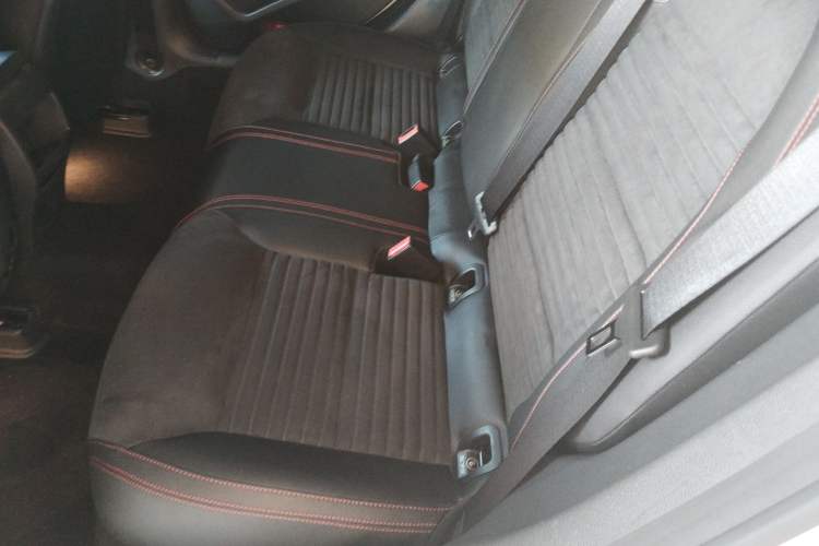 Used Mercedes-Benz CLA 2018 CLA 220 4MATIC Interior 4