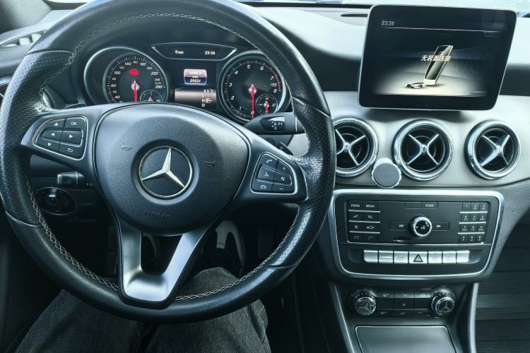 Used Mercedes-Benz CLA 2018 CLA 200 Style Edition Interior 6