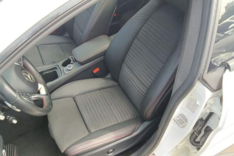 Used Mercedes-Benz CLA 2018 CLA 220 4MATIC Left Front Seat