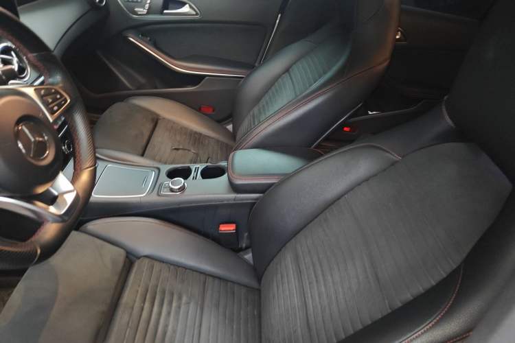 Used Mercedes-Benz CLA 2018 CLA 220 4MATIC Left Front Seat