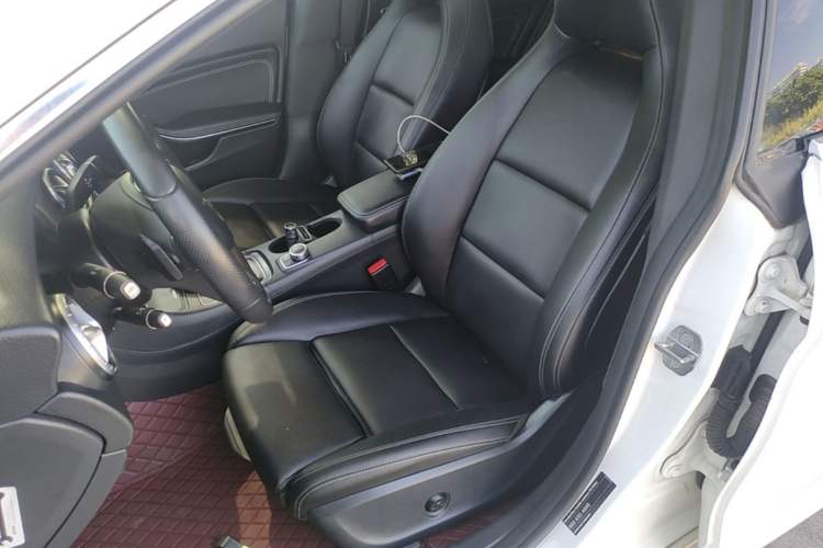 Used Mercedes-Benz CLA 2018 CLA 200 Style Edition Left Front Seat