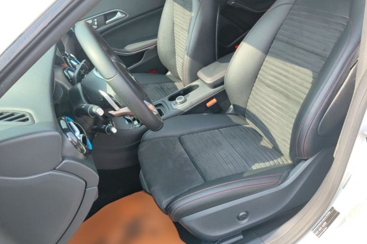 Used Mercedes-Benz CLA 2018 CLA 220 4MATIC Left Front Seat