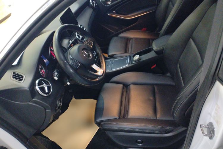 Used Mercedes-Benz CLA 2018 CLA 200 Style Edition Left Front Seat