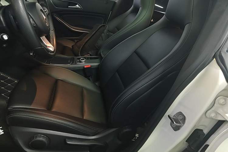 Used Mercedes-Benz CLA 2018 CLA 200 Sport Edition Left Front Seat