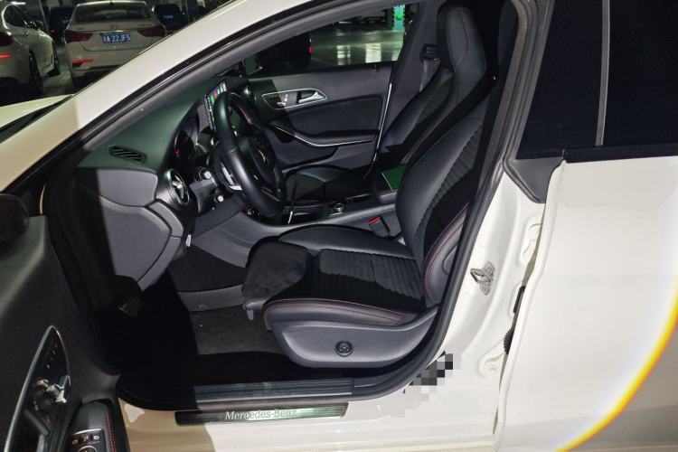 Used Mercedes-Benz CLA 2018 CLA 220 4MATIC Left Front Seat