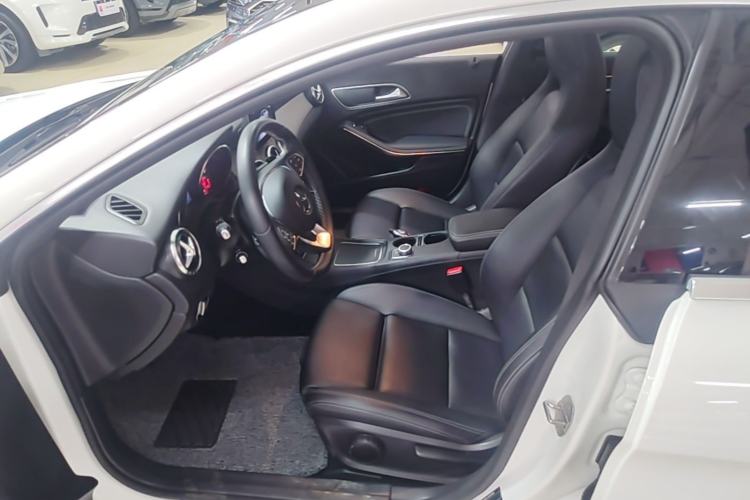 Used Mercedes-Benz CLA 2018 CLA 200 Sport Edition Left Front Seat
