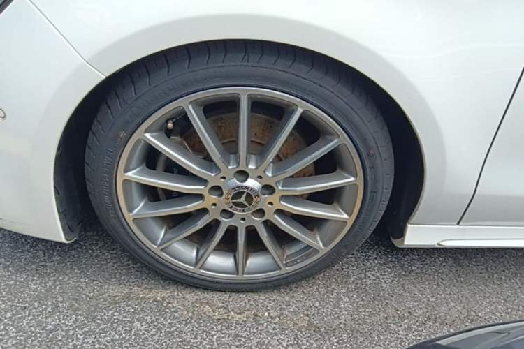 Used Mercedes-Benz CLA 2018 CLA 220 4MATIC Left Front Wheel Hub